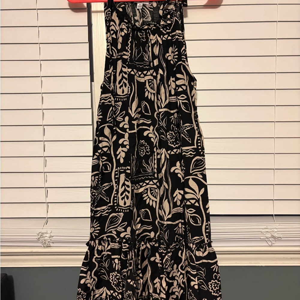 Signature by Robbie Bee Black and Cream Maxi Dress